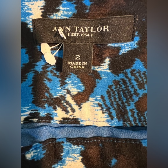 Ann Taylor pleated blue multi colored mini skirt - Picture 3 of 4